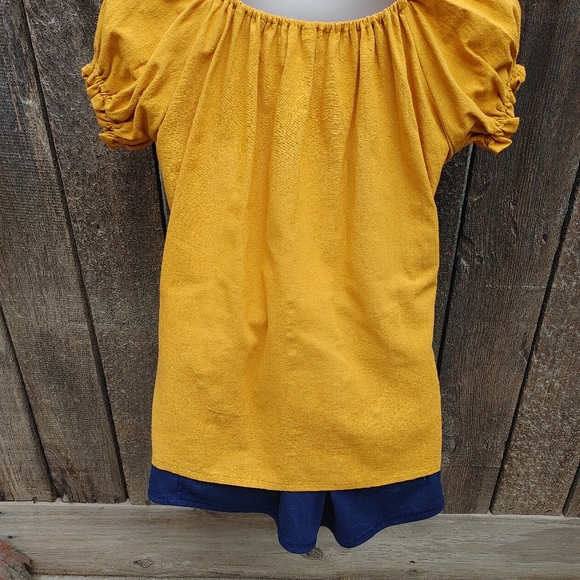 Boutique Brand Peasant Top - Picture 3 of 11